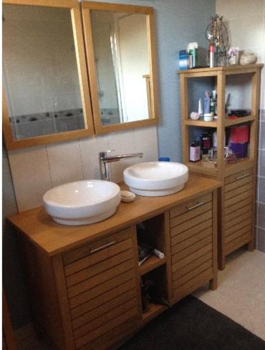 Chez nous. room 2